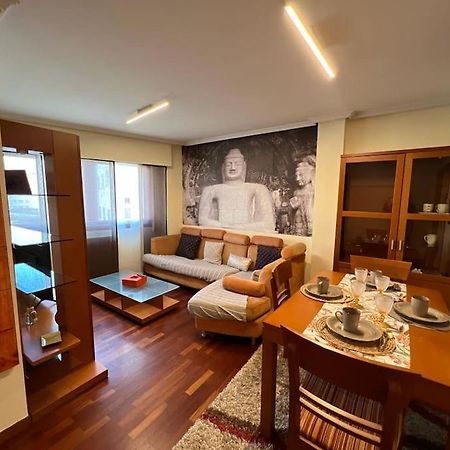 Piso Confort Y Detalles Ourense Apartment Exterior photo