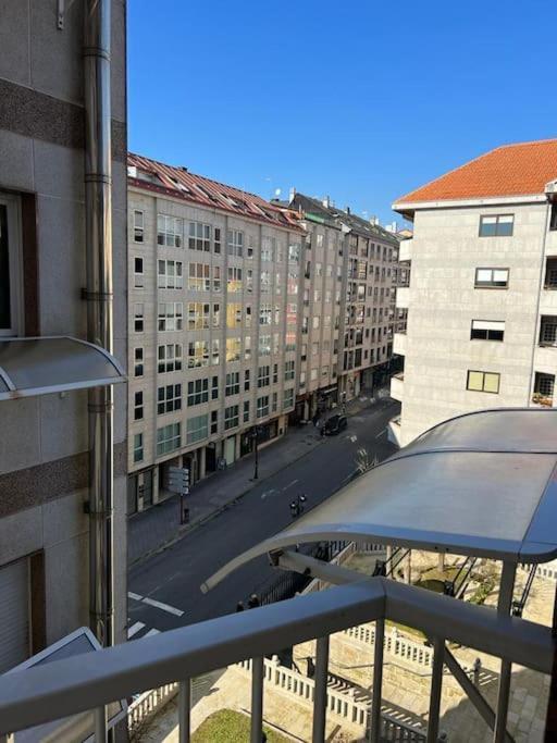 Piso Confort Y Detalles Ourense Apartment Exterior photo